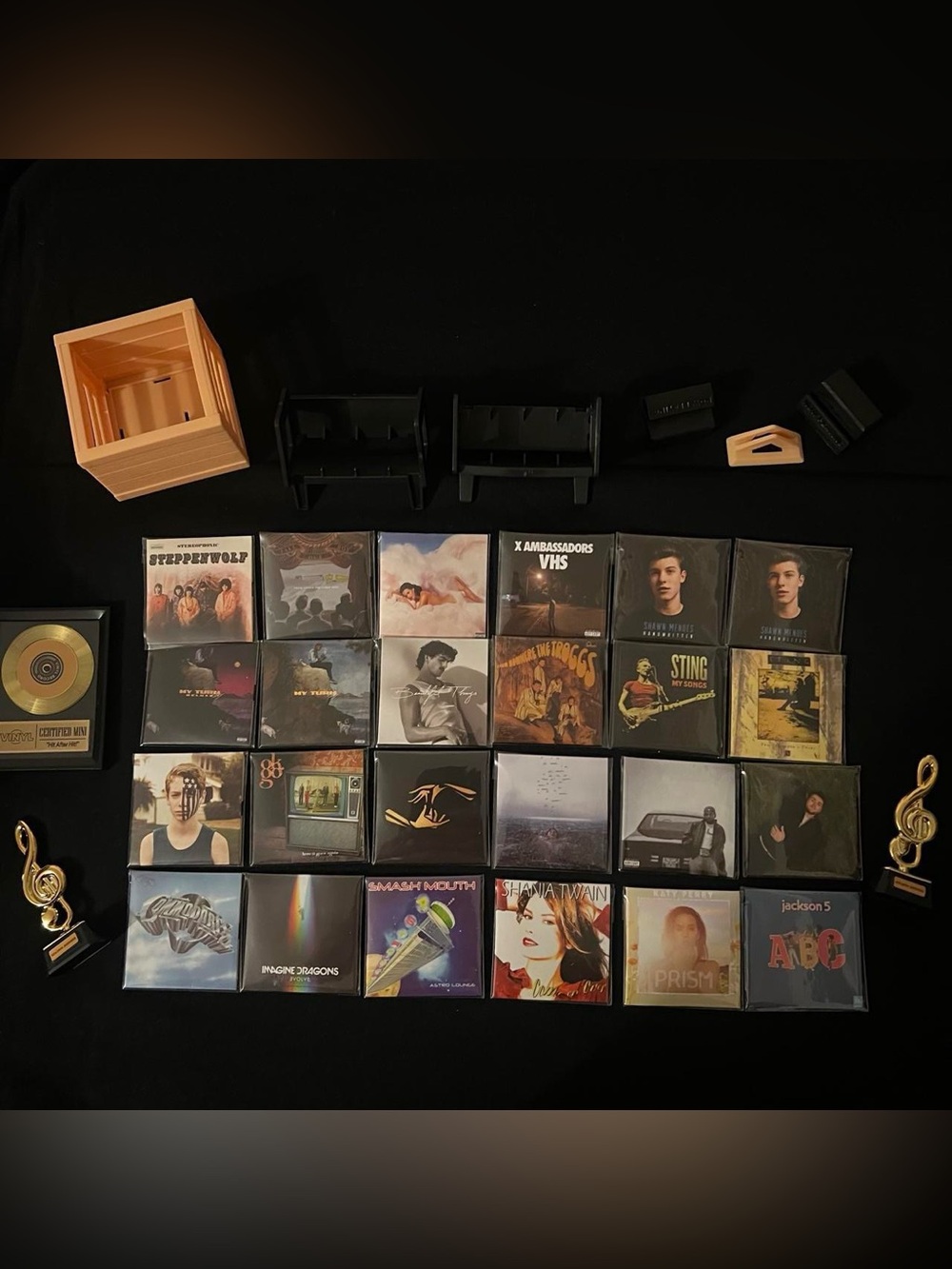Zuru Mini Brands Vinyl Lot